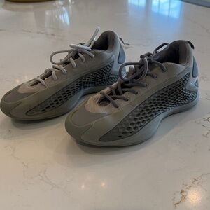 Adidas size 6.5 grade school Anthony Edwards 1 Low basketball shoes sneakers